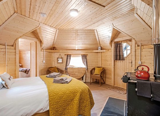 Cairngorm Bothies - Wohnbeispiel Family Bothy (Zimmercodierung BI1)