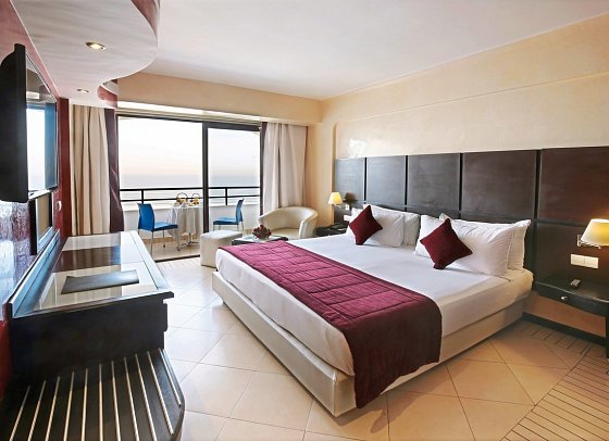 Anezi Tower Hotel & Apartments - Wohnbeispiel Doppelzimmer Superior Meerblick (Zimmercodierung DSM)