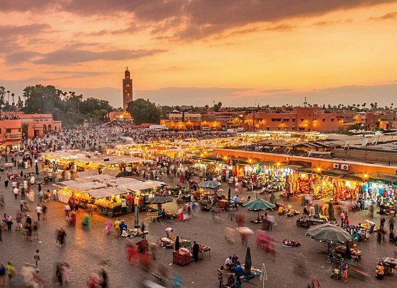Marokkos Schätze - Küstenkultur, Marrakesch und die unendliche Weite der Wüste - Djemaa el Fna - Marrakesch