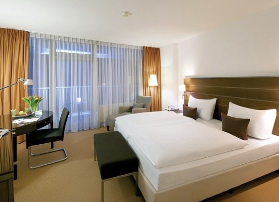 Sunday an der Kongresshalle Augsburg - Wohnbeispiel Doppelzimmer Standard (Zimmercodierung DG1)