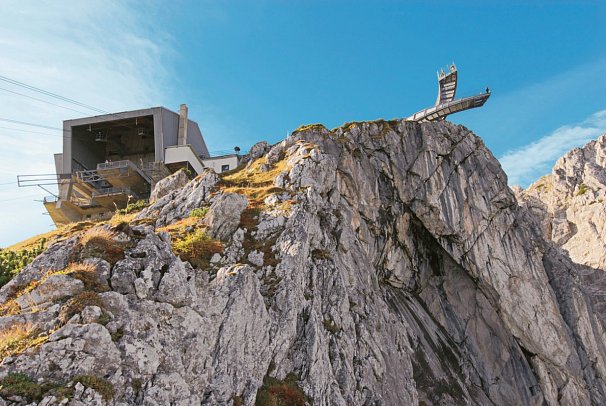 Alpenüberquerung von Garmisch nach Sterzing - Bergstation der Zugspitzbahn