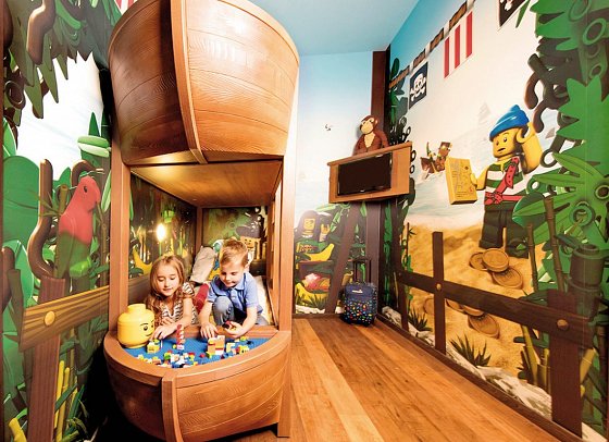 LEGOLAND® Feriendorf - Wohnbeispiel Pirateninsel Zimmer (Zimmercodierungen RE2 & RS2)