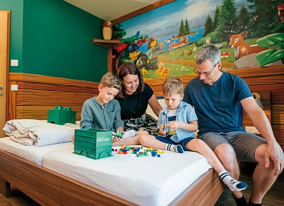 LEGOLAND® Feriendorf - Wohnbeispiel Waldabenteuer Lodge (Zimmercodierung RD2)