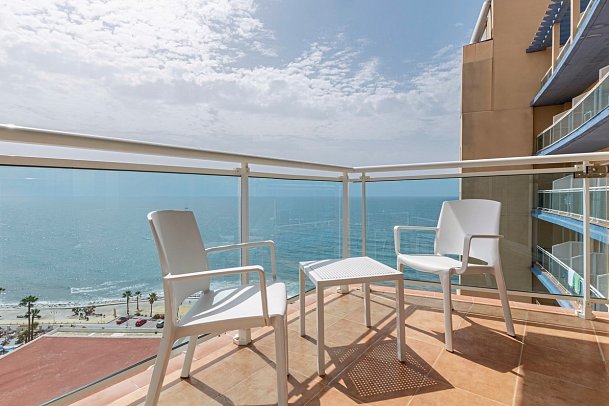 Best Benalmádena - Balkonbeispiel Doppelzimmer seitl. Meerblick (Zimmercodierung DBN)