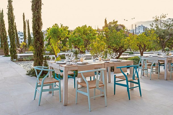 Higuerón Hotel Málaga, Curio Collection by Hilton - „MED Restaurant“