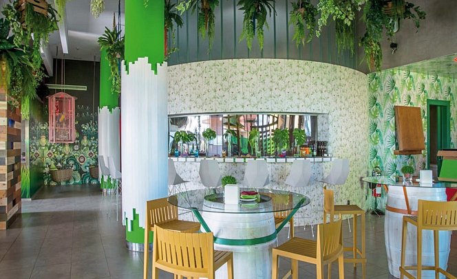 Higuerón Hotel Málaga, Curio Collection by Hilton - „Arara Bistro Bar“