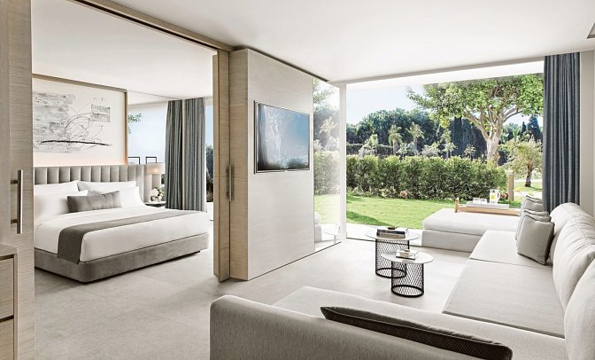 Ikos Andalusia - Wohnbeispiel Suite 1 Schlafzimmer Gartenblick (Zimmercodierung W1G)