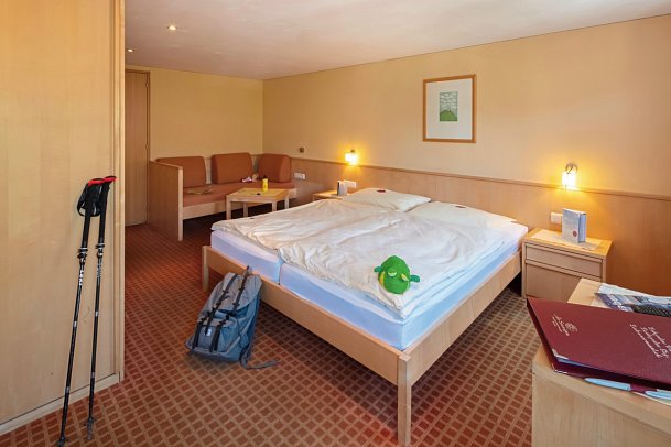 Sonne Bezau – Familotel Bregenzerwald - Wohnbeispiel Sonnenzimmer (Zimmercodierung DB1)