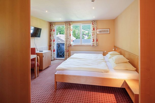 Sonne Bezau – Familotel Bregenzerwald - Wohnbeispiel Sonne und Berge Zimmer (Zimmercodierung FB1)