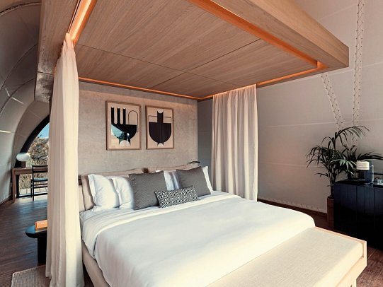 91 Athens Riviera, The Resort - Couples Cabana
