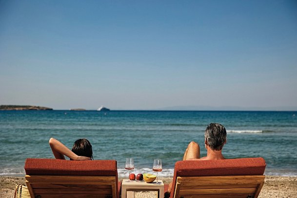 91 Athens Riviera, The Resort