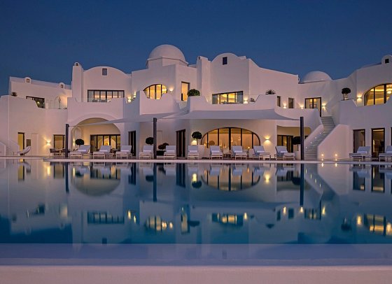 Anantara Retreat Santorini Abu Dhabi