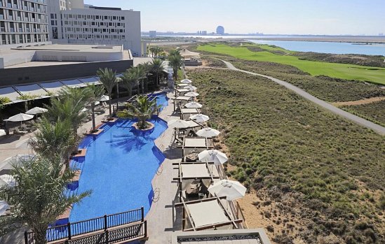Yas Plaza Mangroves