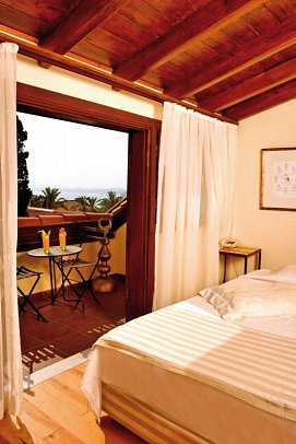 Alp Pasa Charme - Wohnbeispiel Doppelzimmer Deluxe seitl. Meerblick