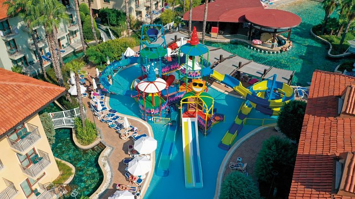 Club Grand Aqua