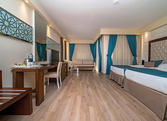 Kamelya Selin Hotel - Wohnbeispiel Doppelzimmer Terrasse (Zimmercodierung DB1)