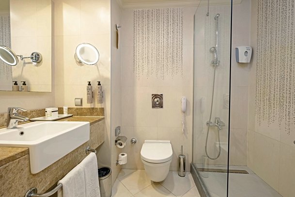 Kamelya Selin Hotel - Beispiel Bad Doppelzimmer Deluxe (Zimmercodierungen DDL, DCL, DDN, DB2 & DC2)