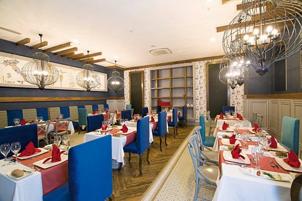 LRS Port River Hotel & Spa