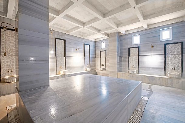 LRS Port River Hotel & Spa