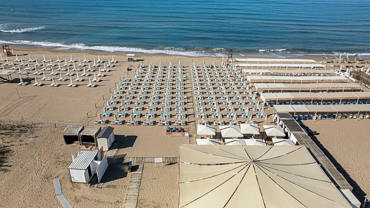 Arnor De Luxe Hotel & Spa