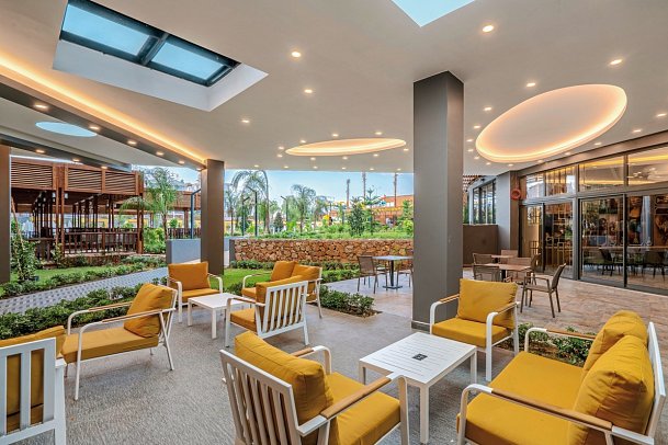 Arnor De Luxe Hotel & Spa