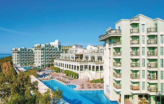 Royal Atlantis Spa & Resort