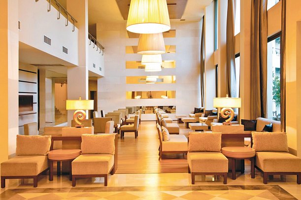 Serra Park Hotel - Hotellobby