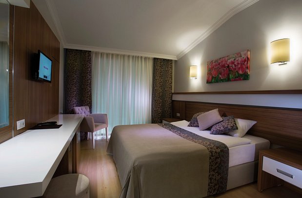 Sun Club Side