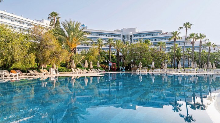 Sunrise Resort Hotel