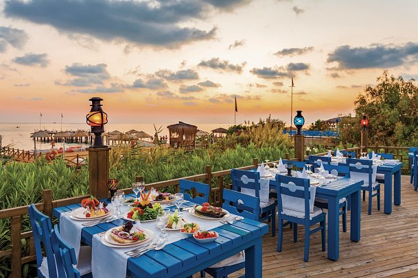 Sunrise Resort Hotel