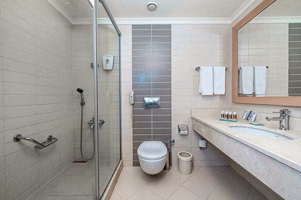 Crystal Deluxe - Beispiel Bad (Zimmercodierungen DBL, DCL, DBN, DCN, FB2, DB1 & DPL)