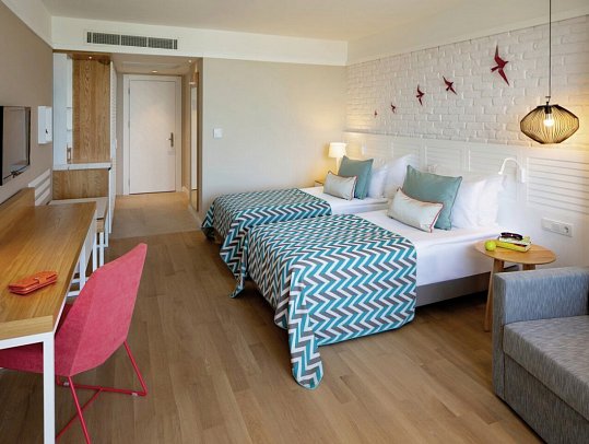 Akra Kemer - Wohnbeispiel Doppelzimmer Superior seitl. Meerblick (Zimmercodierungen DSN, DCN, DSL & DCL)