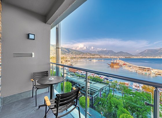 Numa Port Hotel - Beispiel Balkon Doppelzimmer Meerblick (Zimmercodierungen DBM & DCM)