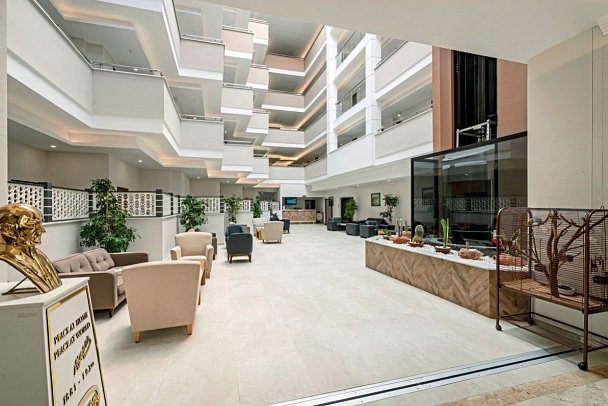 Club Dizalya