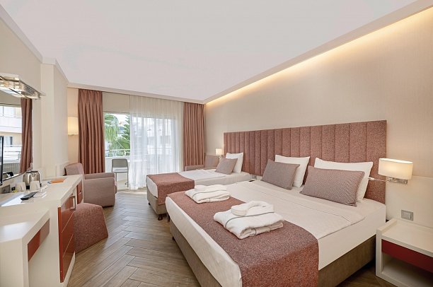 My Home Resort - Wohnbeispiel Doppelzimmer Poolblick (Zimmercodierung DBP)