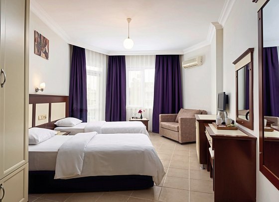 Kaila City Hotel - Wohnbeispiel Familienzimmer (Zimmercodierungen FB1 & FB2)