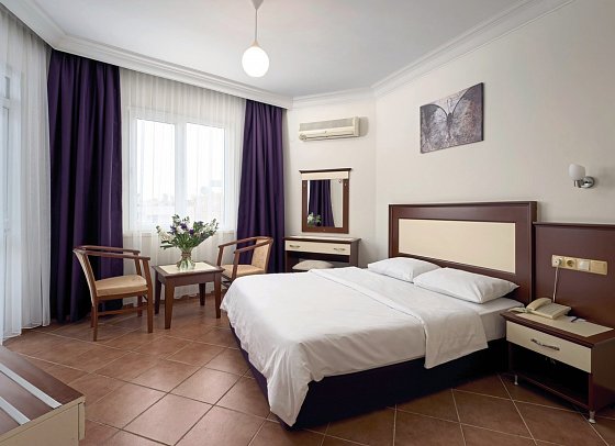 Kaila City Hotel - Wohnbeispiel Familienzimmer (Zimmercodierungen FB1 & FB2)