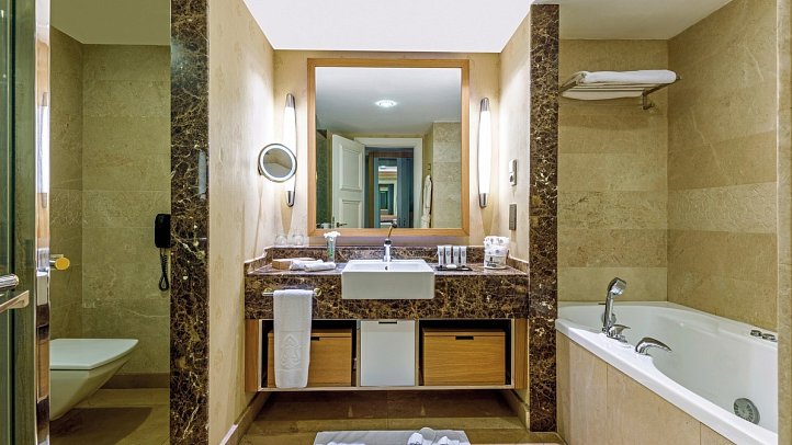 Kempinski Hotel The Dome