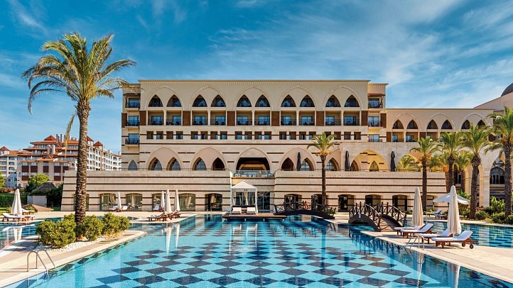 Kempinski Hotel The Dome