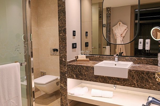 Kempinski Hotel The Dome - Wohnbeispiel Doppelzimmer Deluxe Meerblick