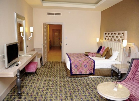 Royal Alhambra Palace - Wohnbeispiel Familienzimmer (Zimmercodierungen FBL & FBM)