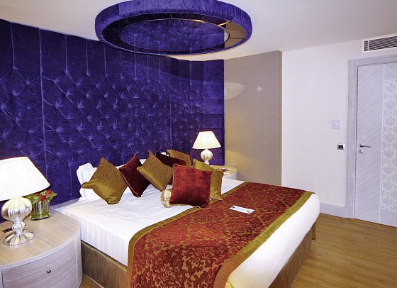 Royal Alhambra Palace - Wohnbeispiel Juniorsuite Meerblick (Zimmercodierung JBM)