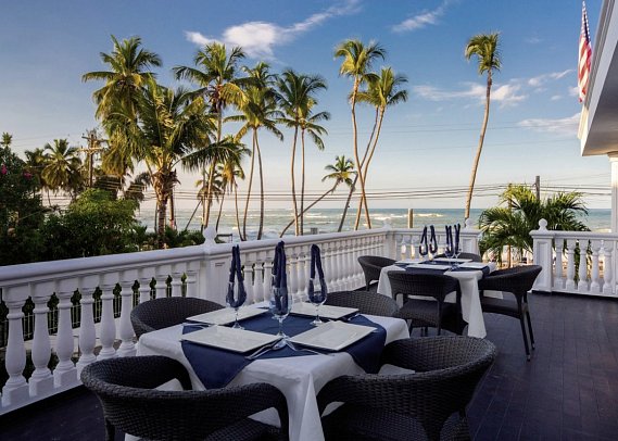 Albachiara Beachfront Hotel