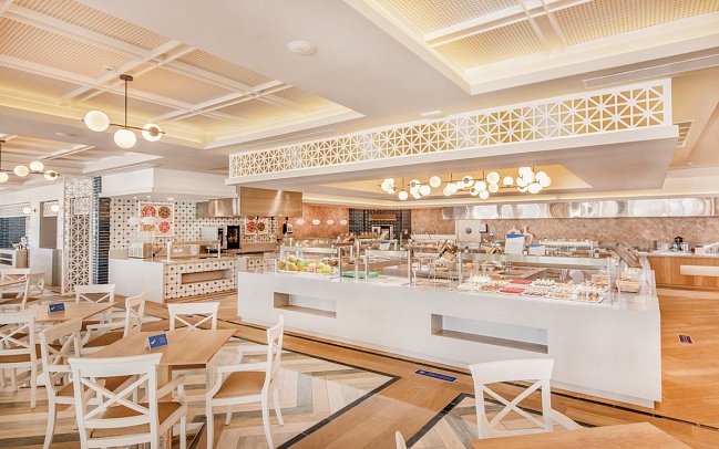 Bahia Principe Grand El Portillo