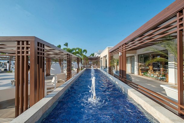 Bahia Principe Grand El Portillo