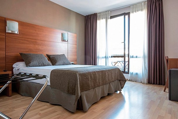 Hotel Via Augusta - Wohnbeispiel Doppelzimmer Standard (Zimmercodierung DG1)