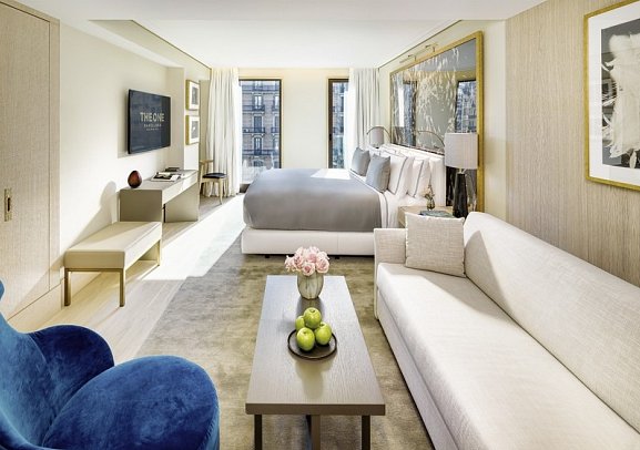 The One - Junior Suite