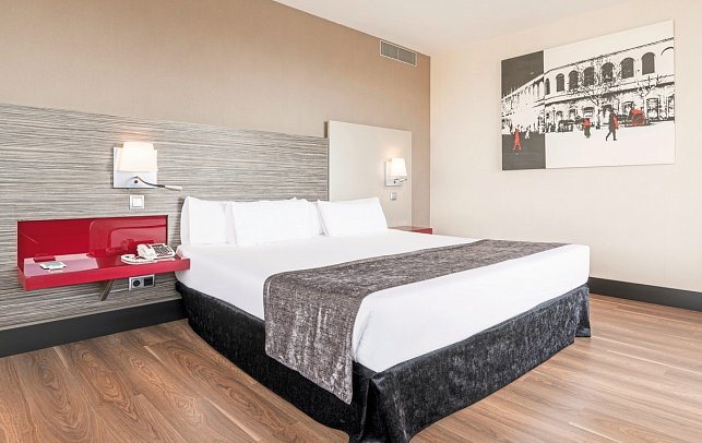 Ilunion Barcelona - Wohnbeispiel Doppelzimmer Standard (Zimmercodierung DG1)