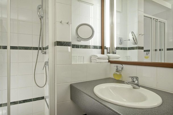 Seminaris Seehotel Potsdam - Badbeispiel