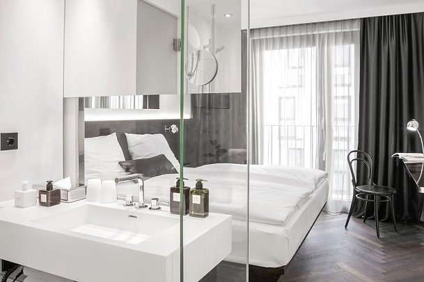 Hotel AMANO Grand Central - inkl. 1 Startnummer Berlin Halbmarathon - Wohnbeispiel Doppelzimmer Standard (Zimmercodierungen DG1 & DX1)